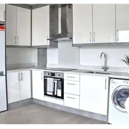 Lovely 2-Bedrooms With Free Parking Canvey Island Εξωτερικό φωτογραφία